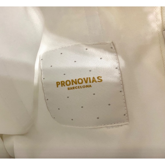 Pronovias Manon Crepe Mermaid Gown Ivory Size 10 - Picture 9 of 12